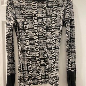Lululemon Black and White Text  long sleeve top size 8